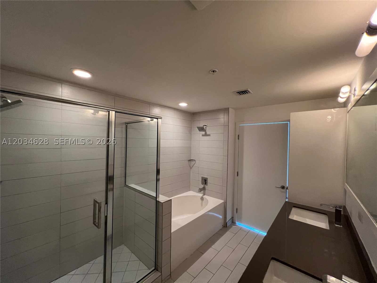 image Nine at Mary Brickell Village9