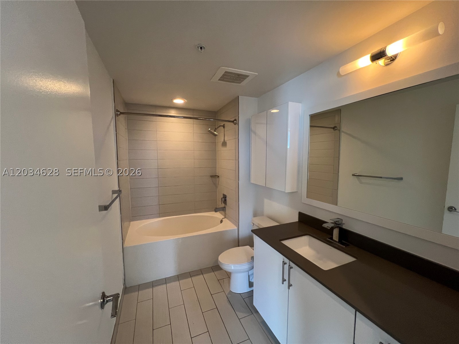 image Nine at Mary Brickell Village12