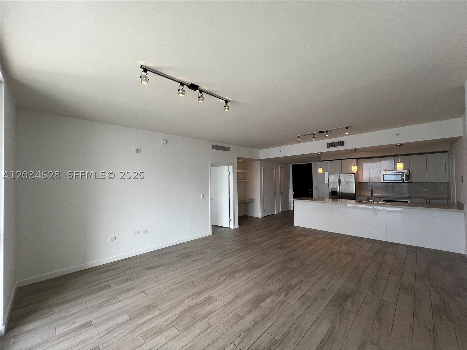 image Nine at Mary Brickell Village2