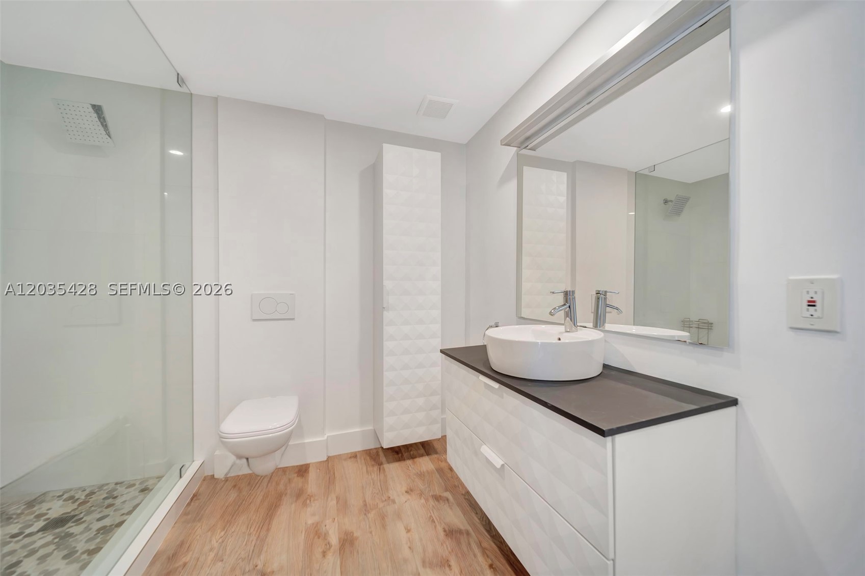 111 S Hibiscus Dr Miami Beach, FL 33139