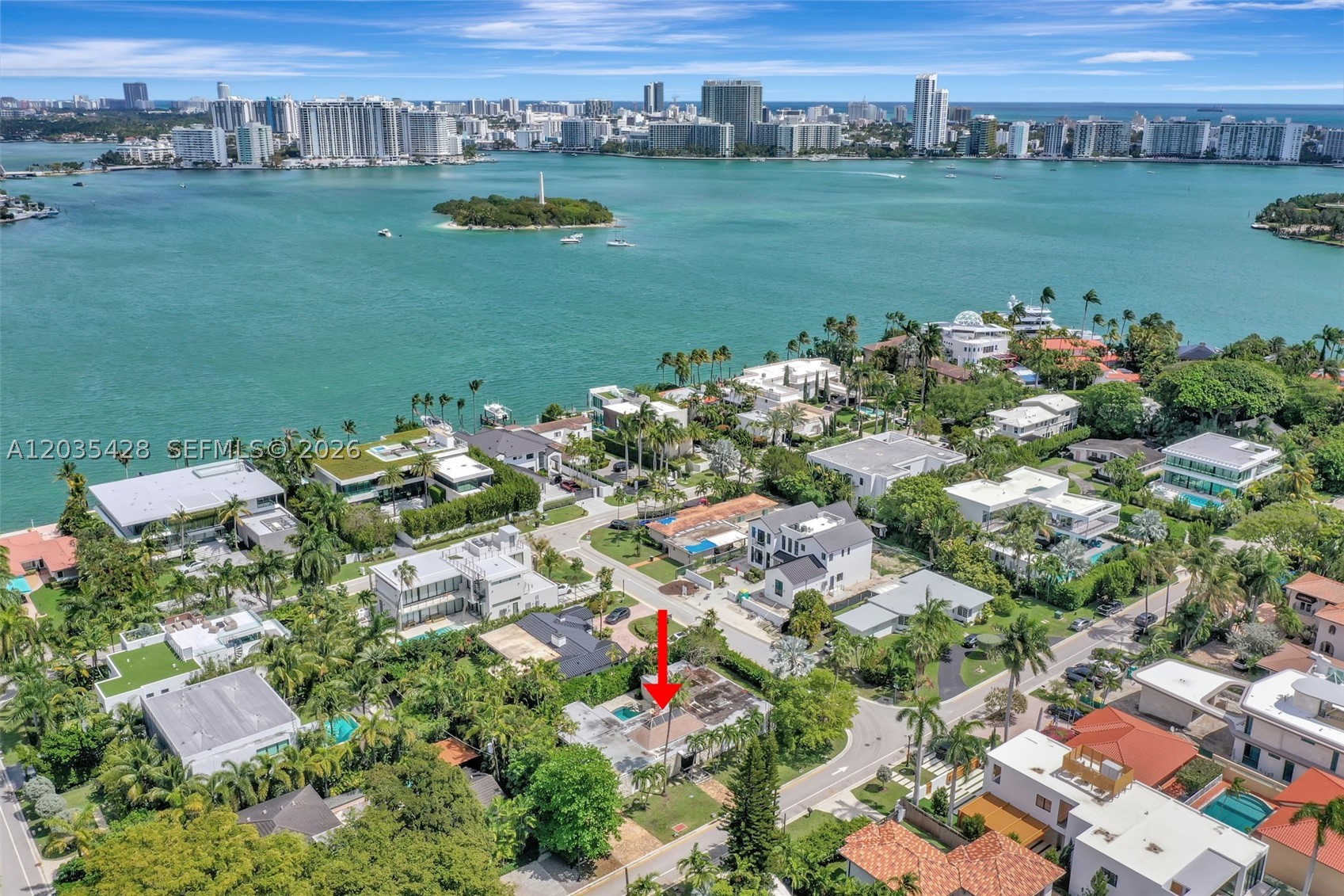 111 S Hibiscus Dr Miami Beach, FL 33139