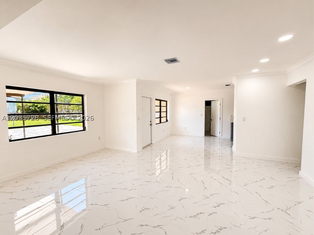 401 S Shore Dr Miami Beach, FL 33141