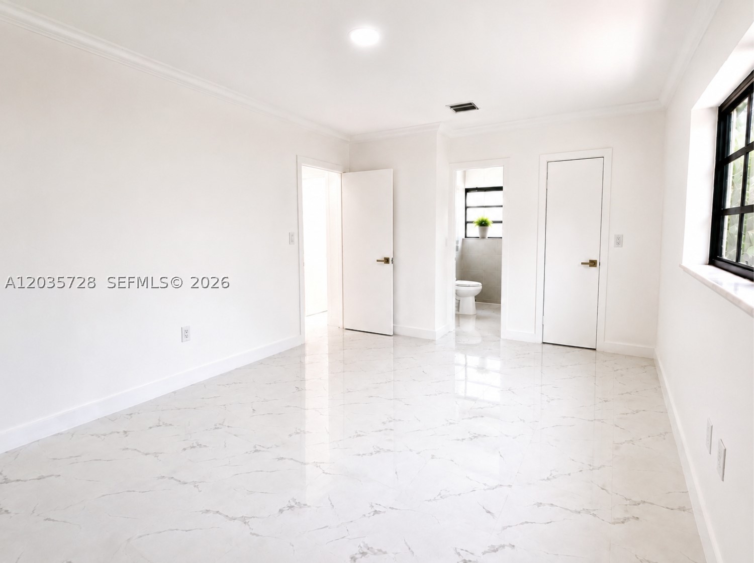 401 S Shore Dr Miami Beach, FL 33141