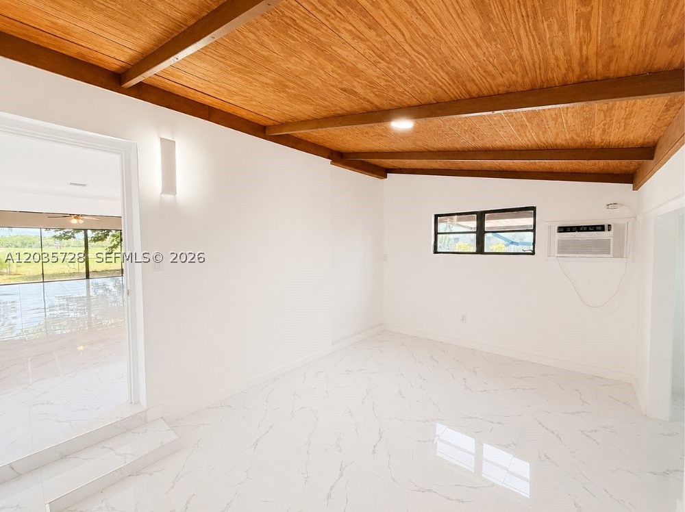 401 S Shore Dr Miami Beach, FL 33141