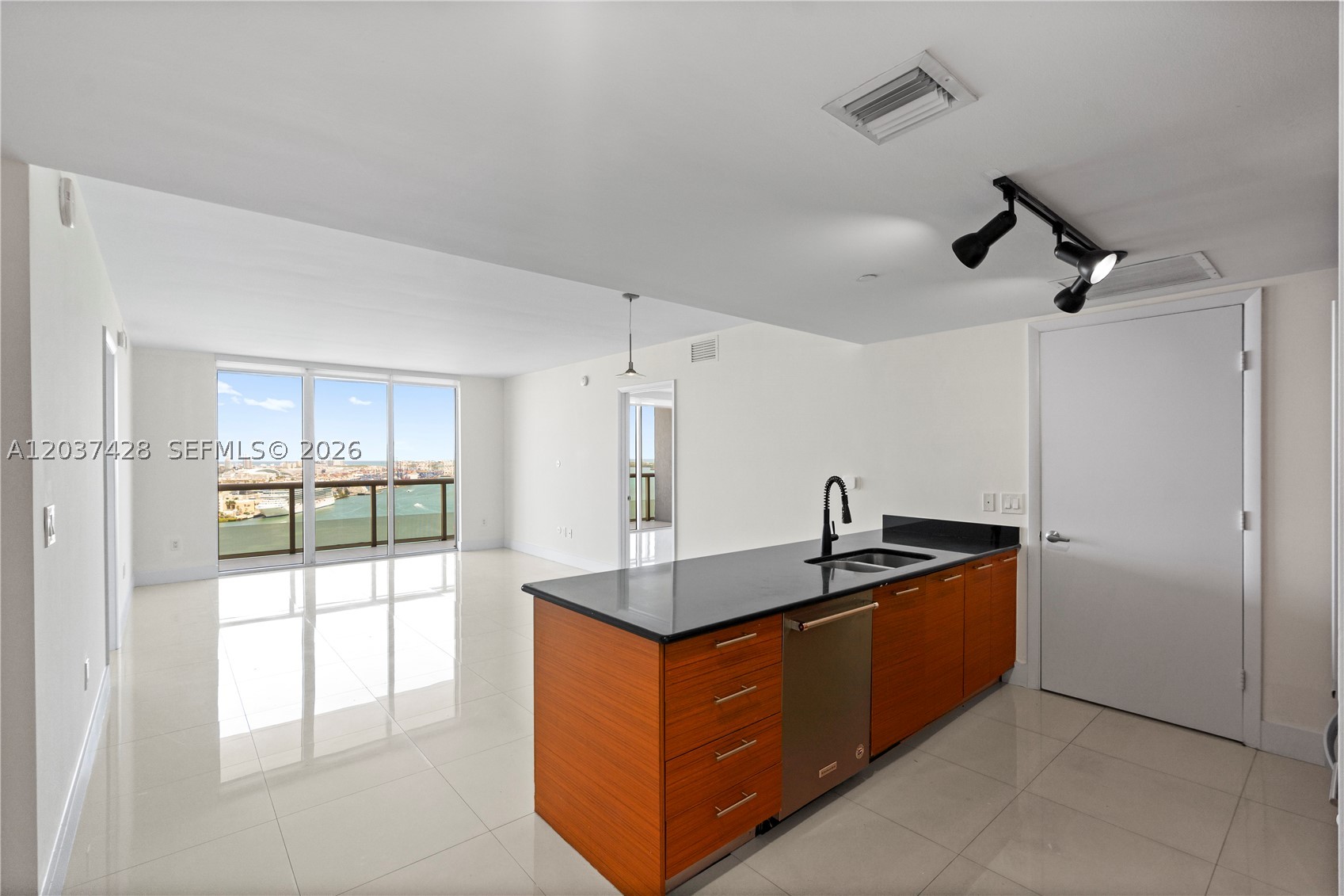 image 50 Biscayne9