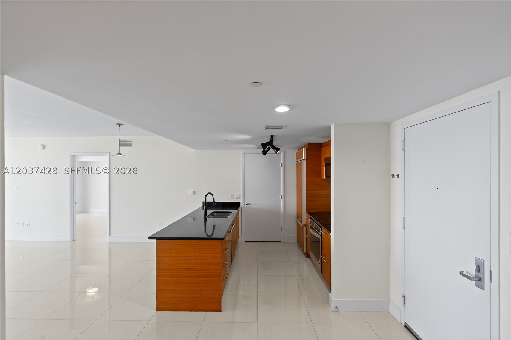 image 50 Biscayne26