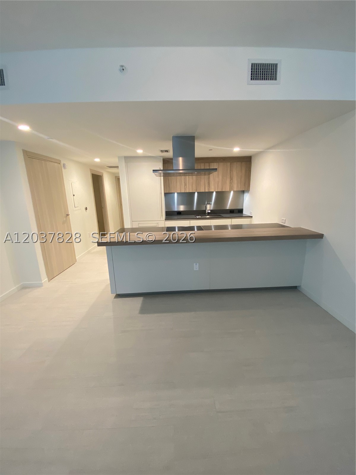 image Brickell Flatiron0
