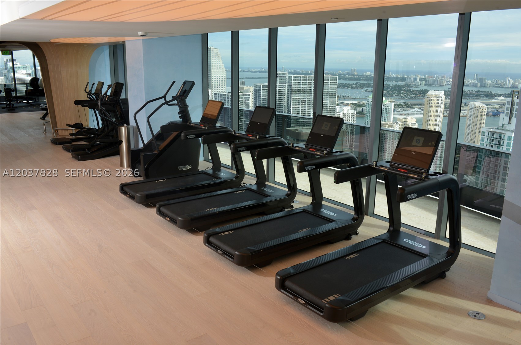 image Brickell Flatiron22
