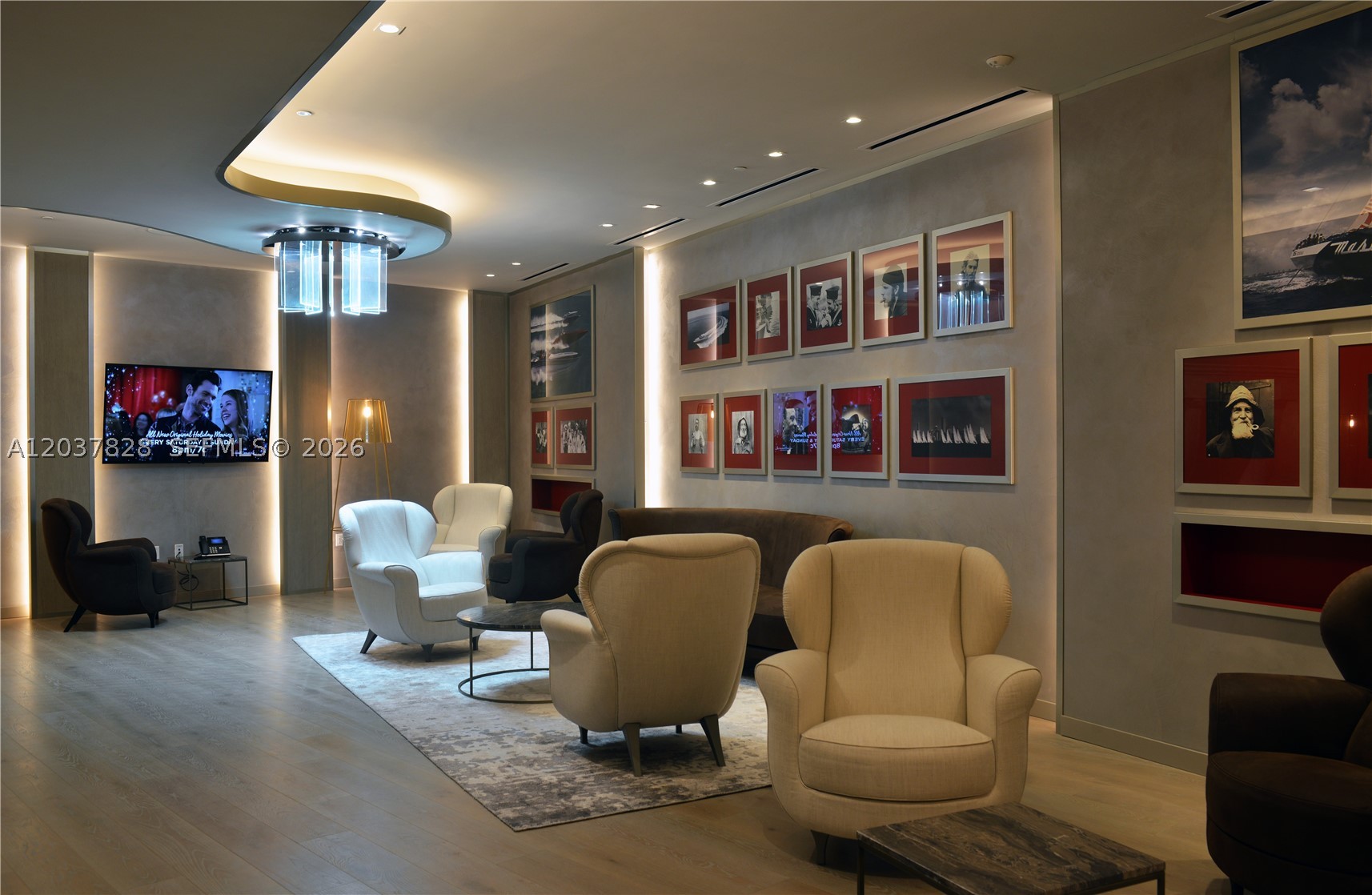 image Brickell Flatiron24