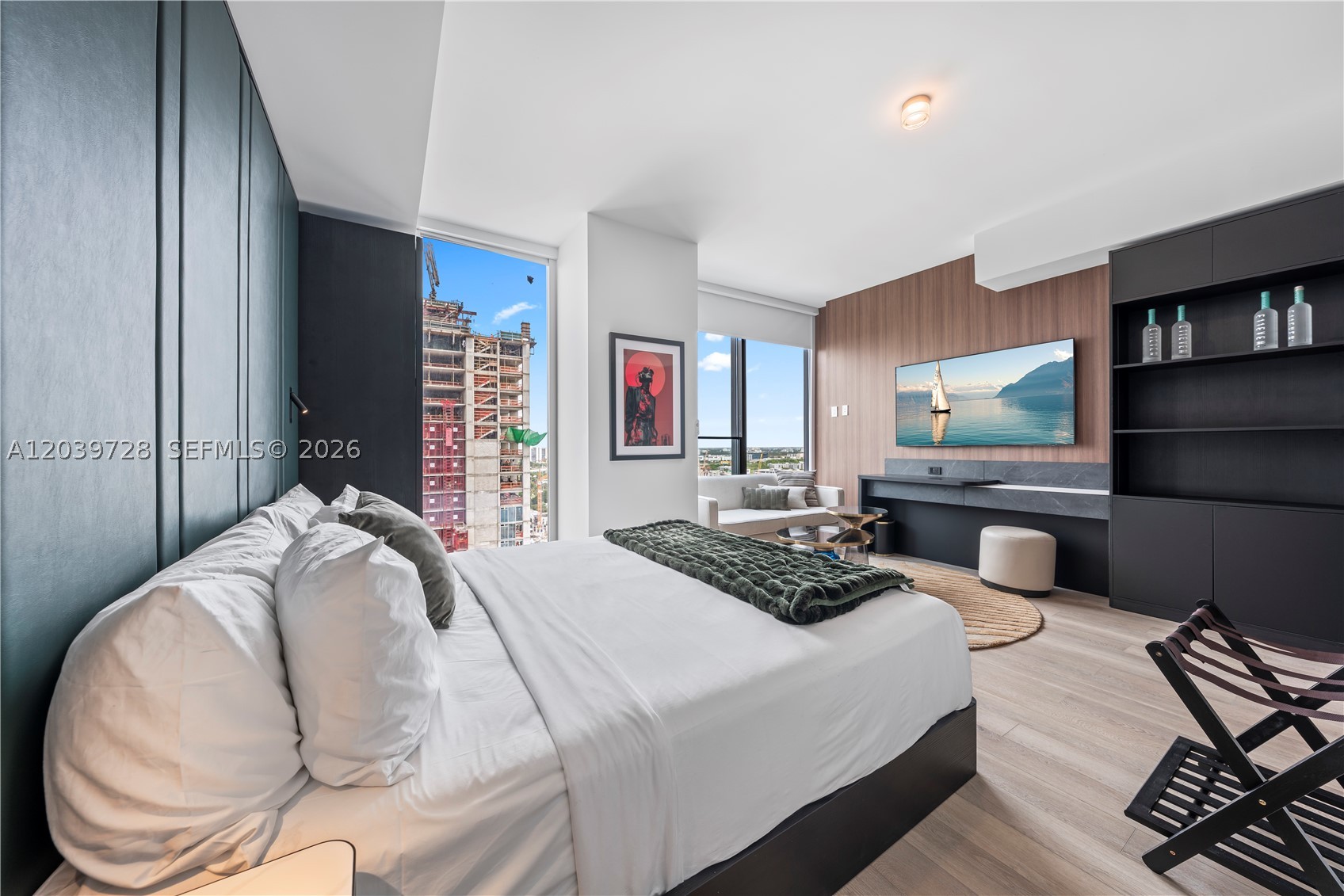 image E11EVEN Hotel & Residences11