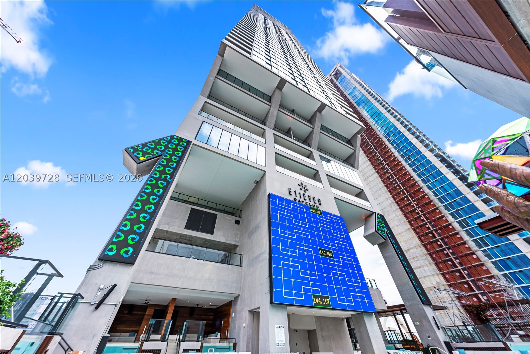 image E11EVEN Hotel & Residences23