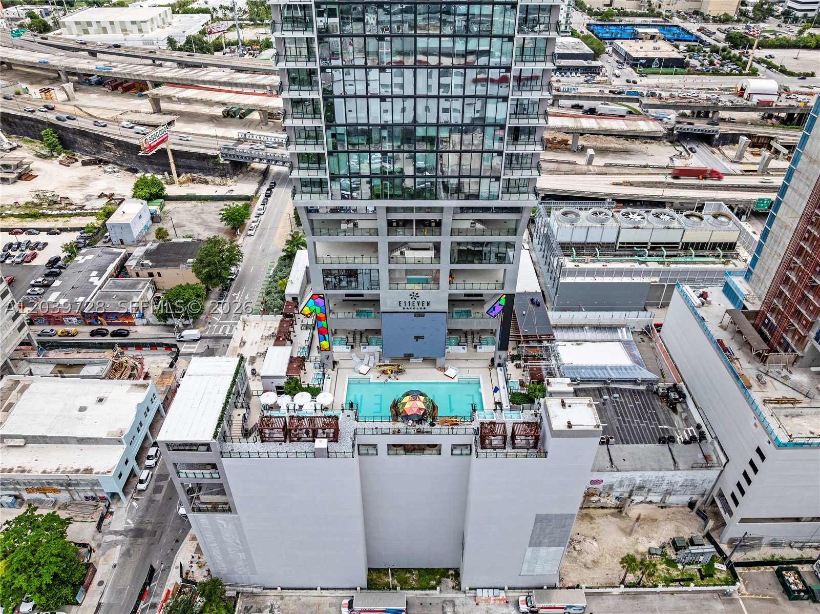 image E11EVEN Hotel & Residences24