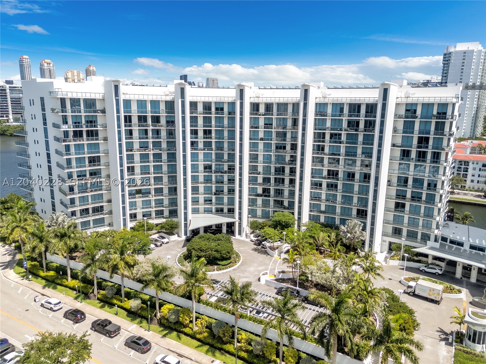 image Echo Aventura74