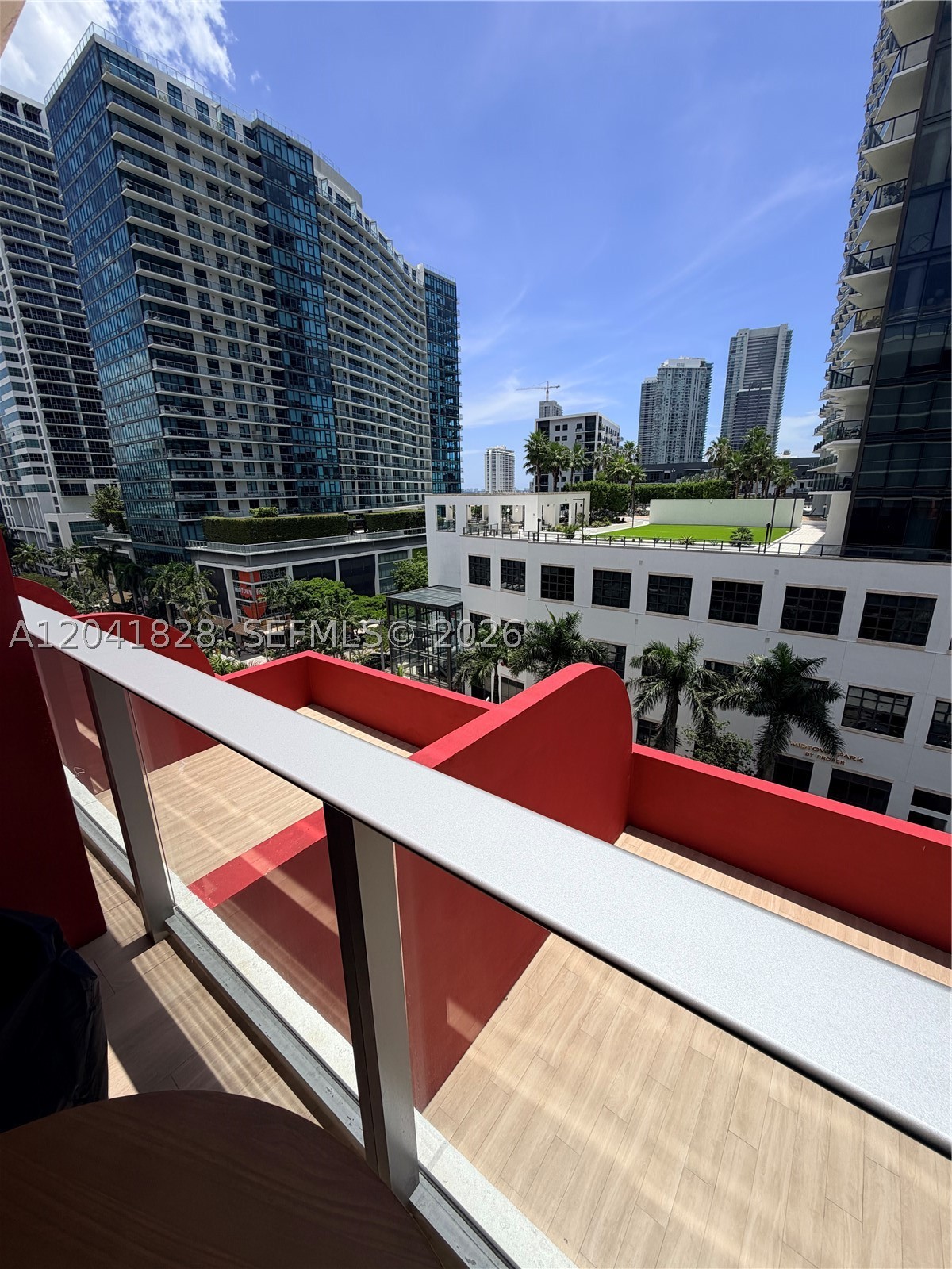 90 NE 32nd St #707 Miami, FL 33137