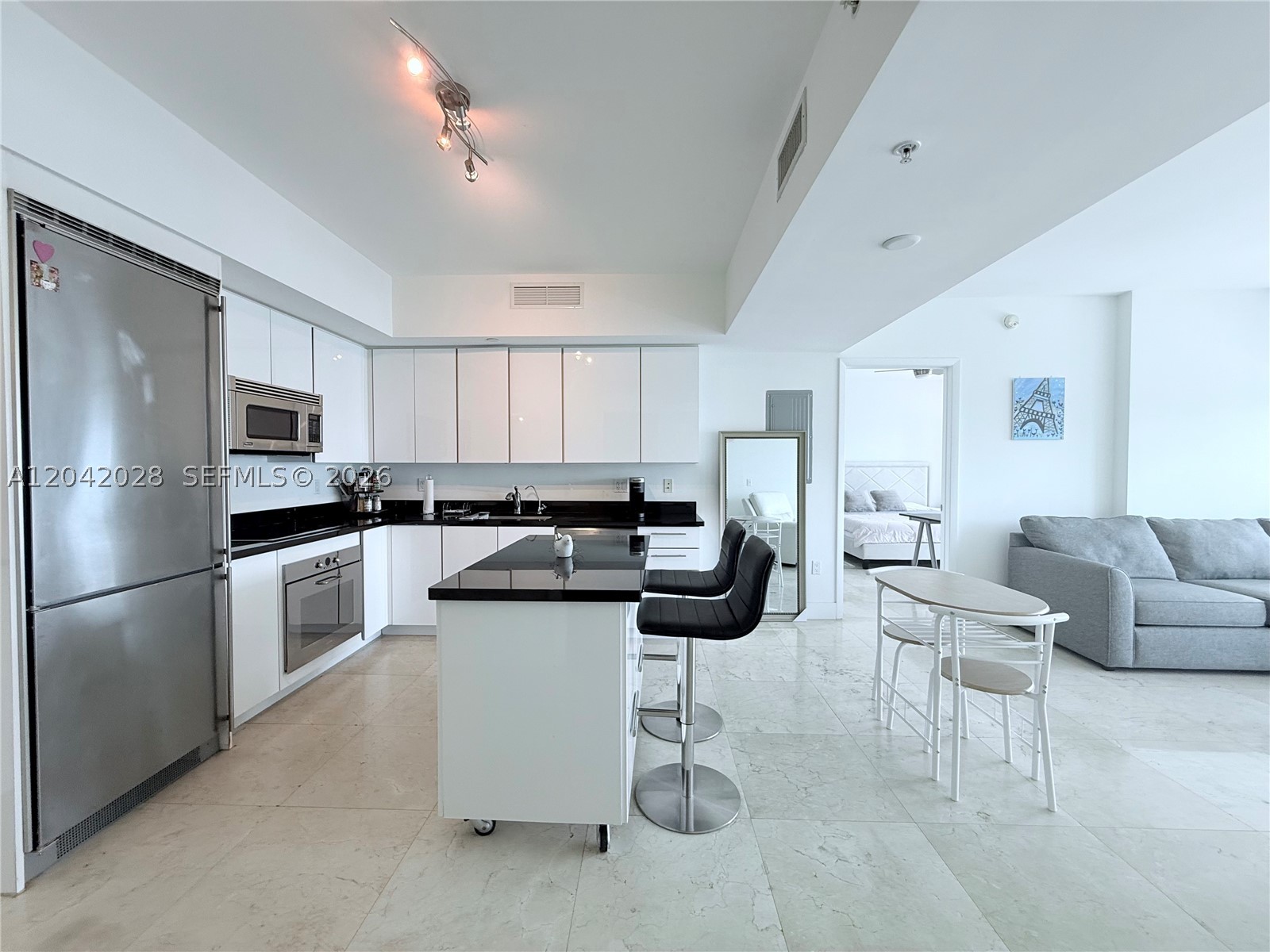 92 SW 3rd St #4311 Miami, FL 33130