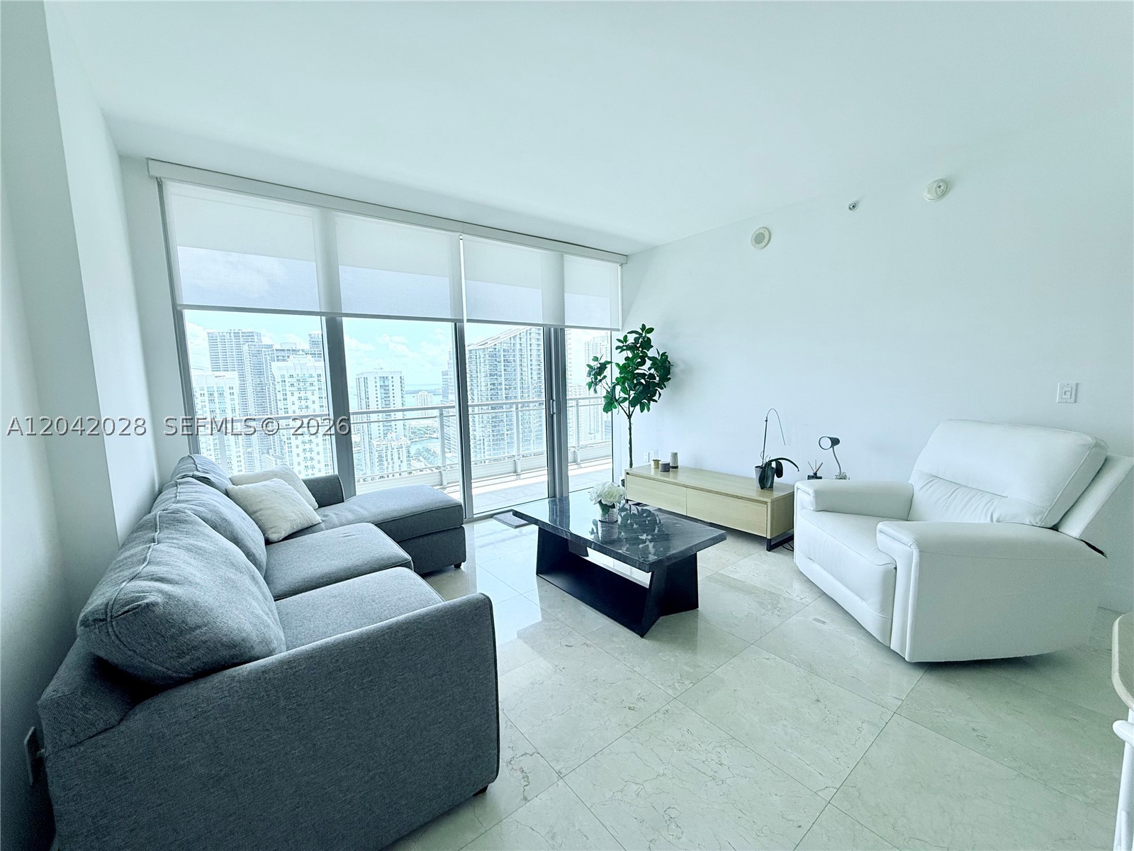 92 SW 3rd St #4311 Miami, FL 33130
