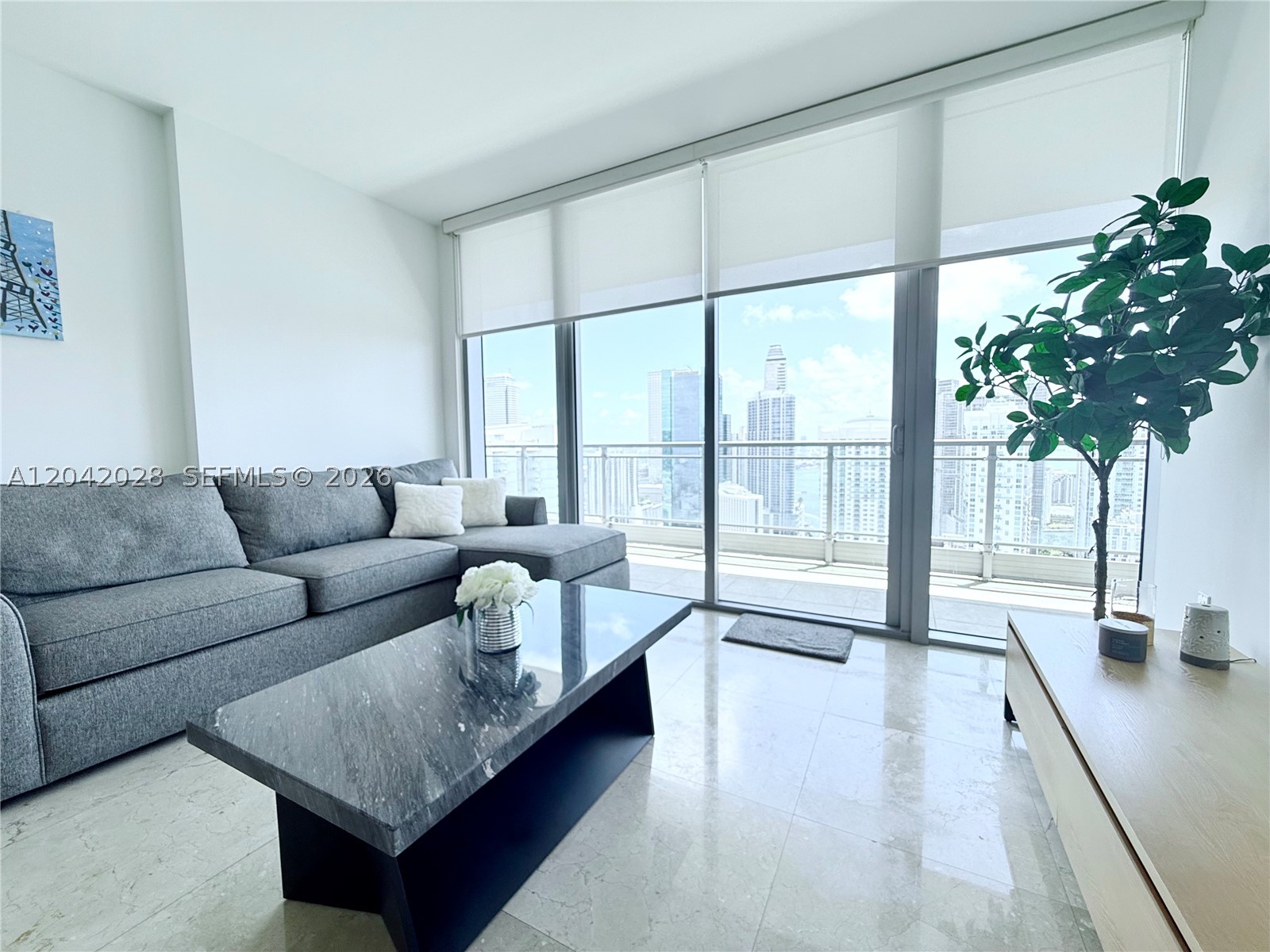 92 SW 3rd St #4311 Miami, FL 33130