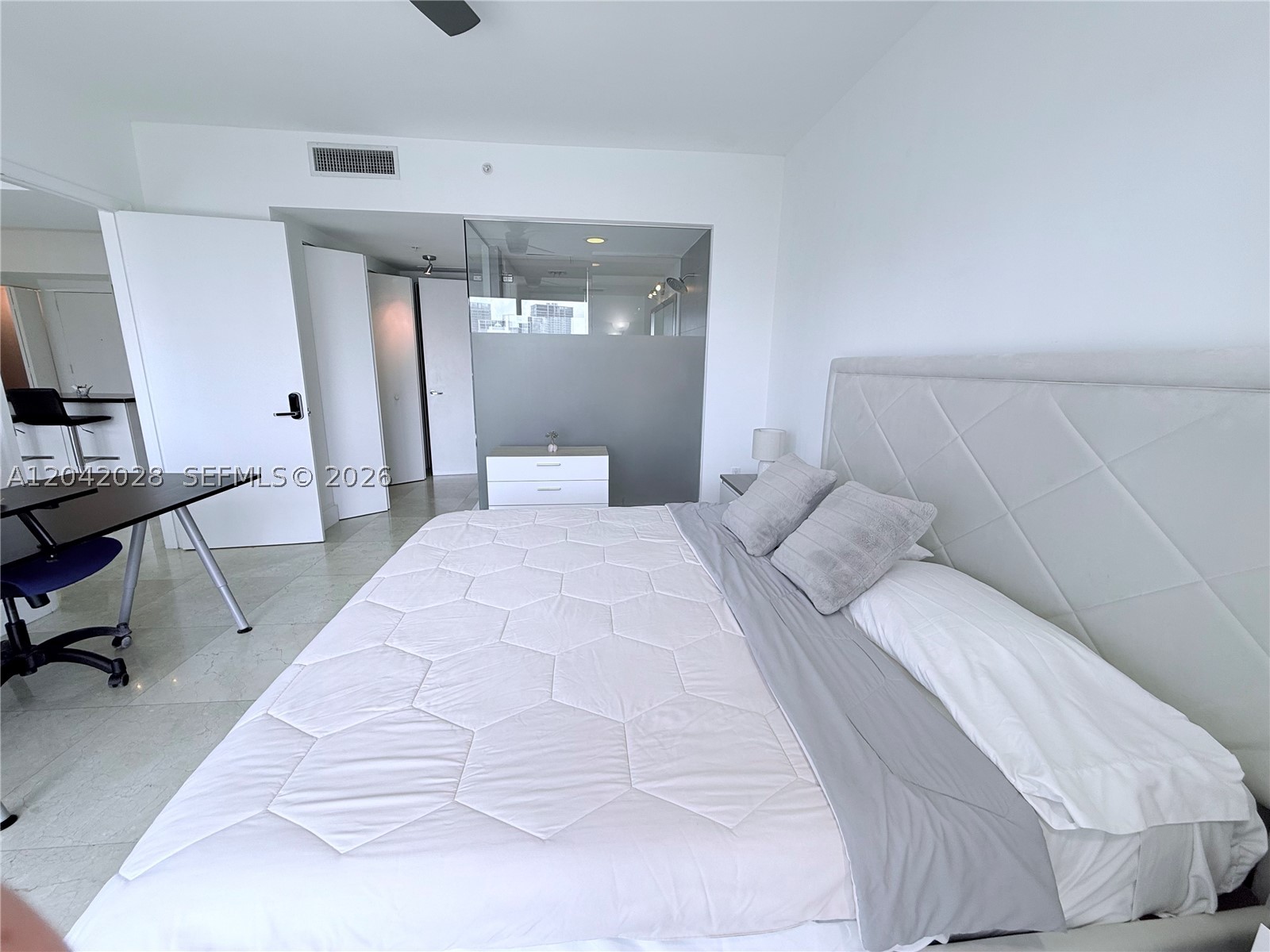 92 SW 3rd St #4311 Miami, FL 33130