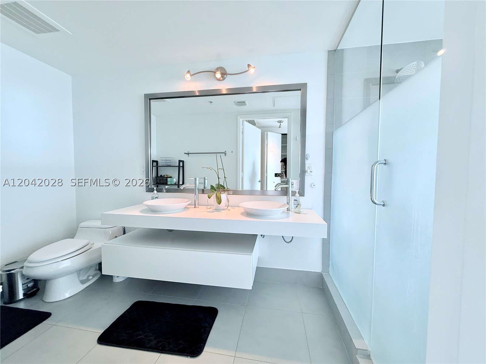 92 SW 3rd St #4311 Miami, FL 33130