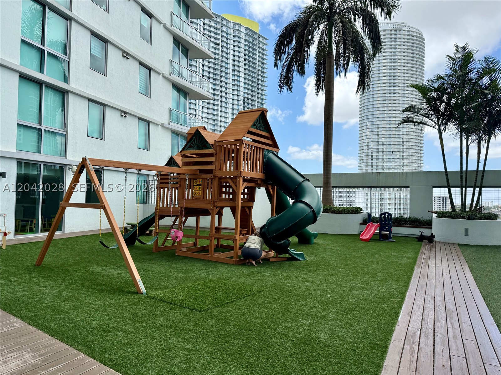 92 SW 3rd St #4311 Miami, FL 33130