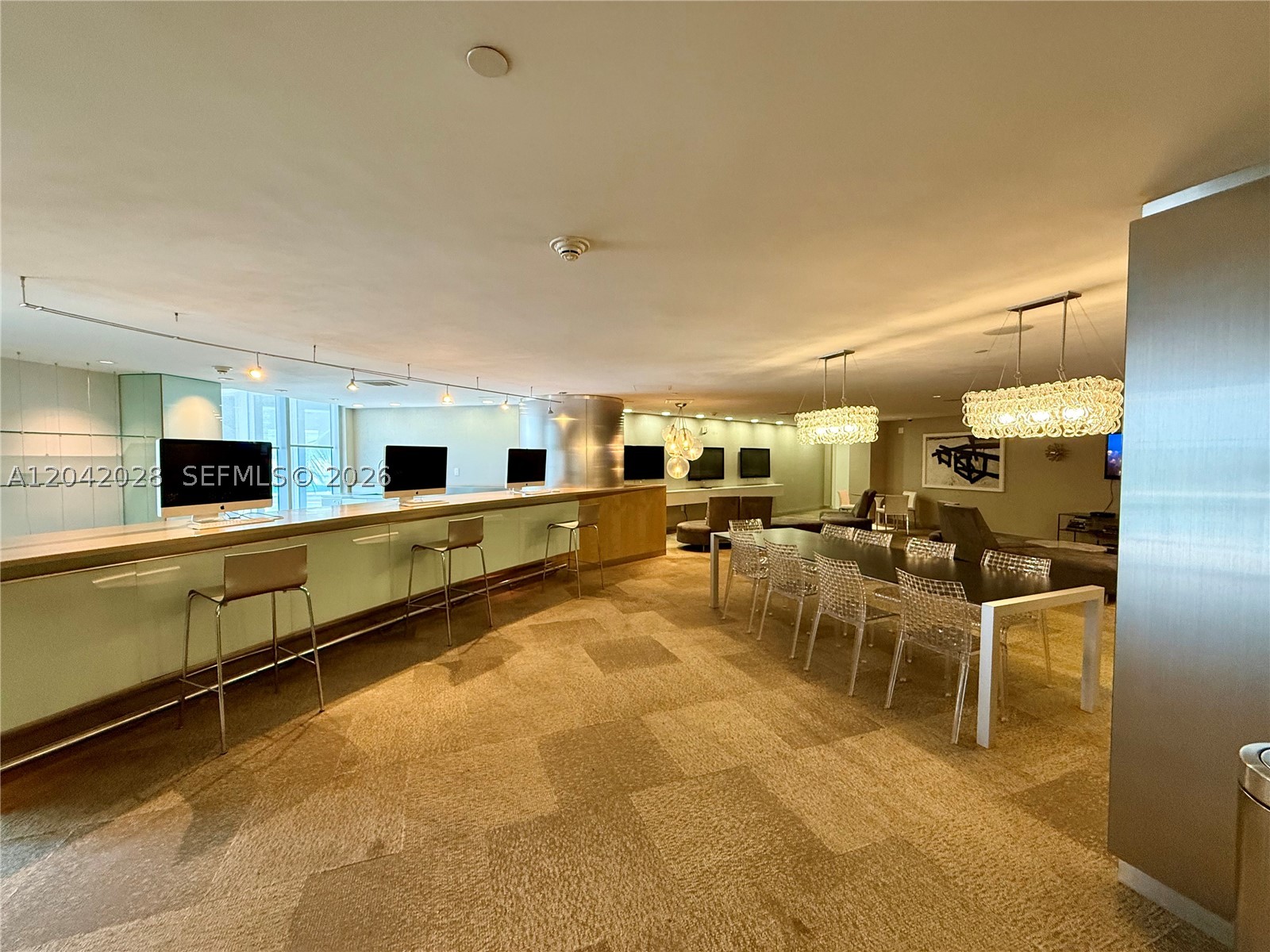 92 SW 3rd St #4311 Miami, FL 33130