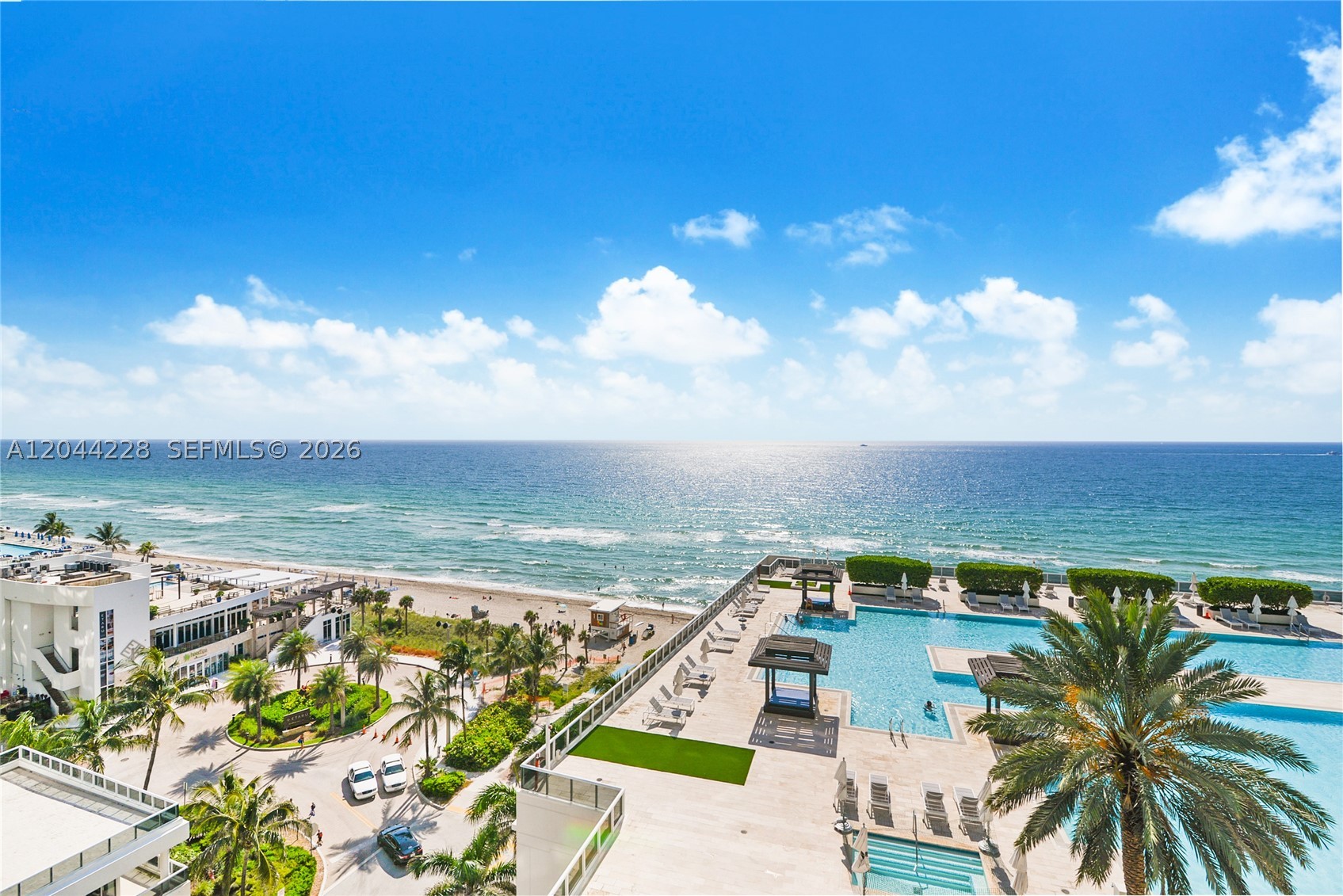 image Beach Club 38