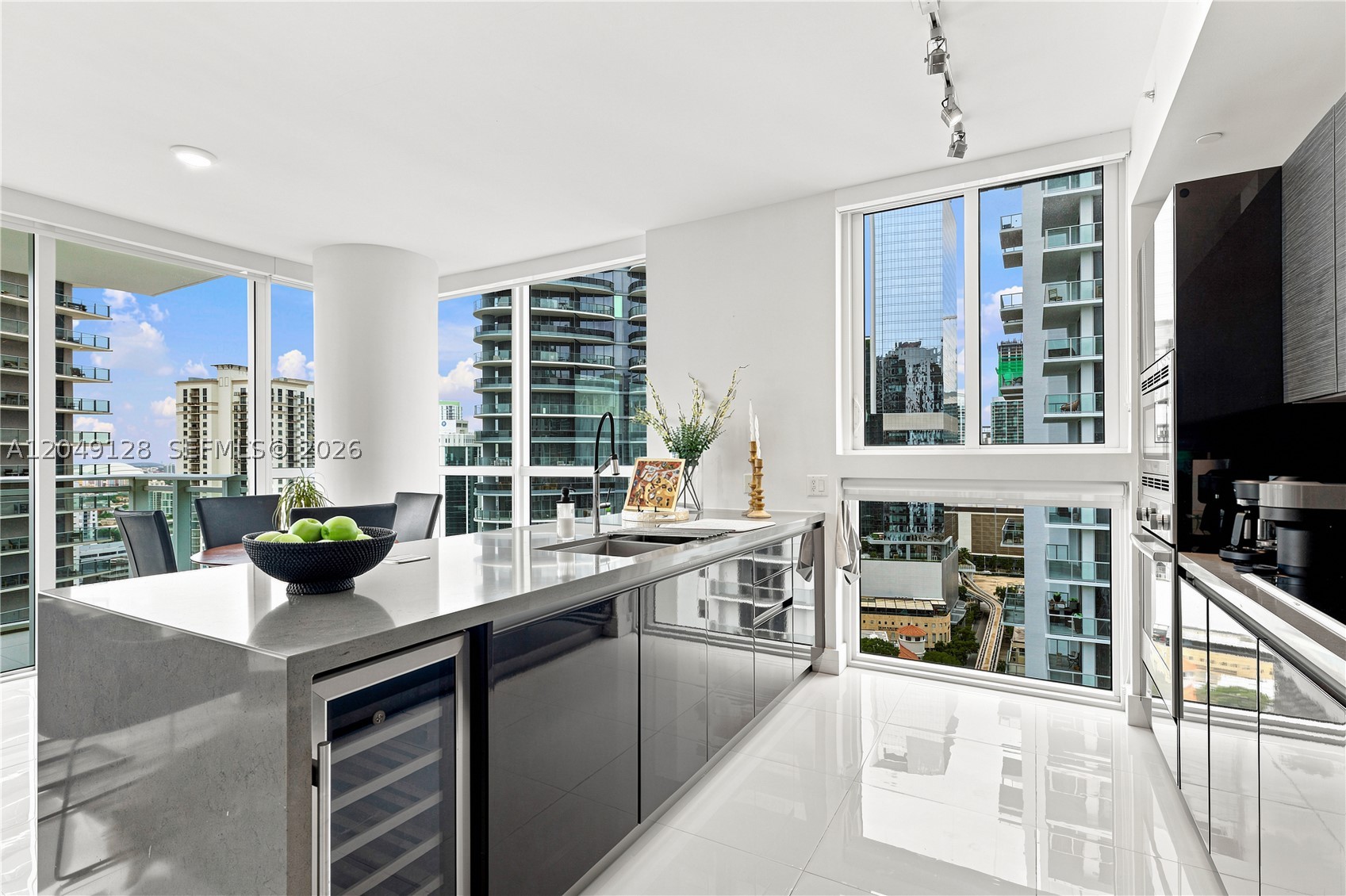 image The Bond on Brickell10