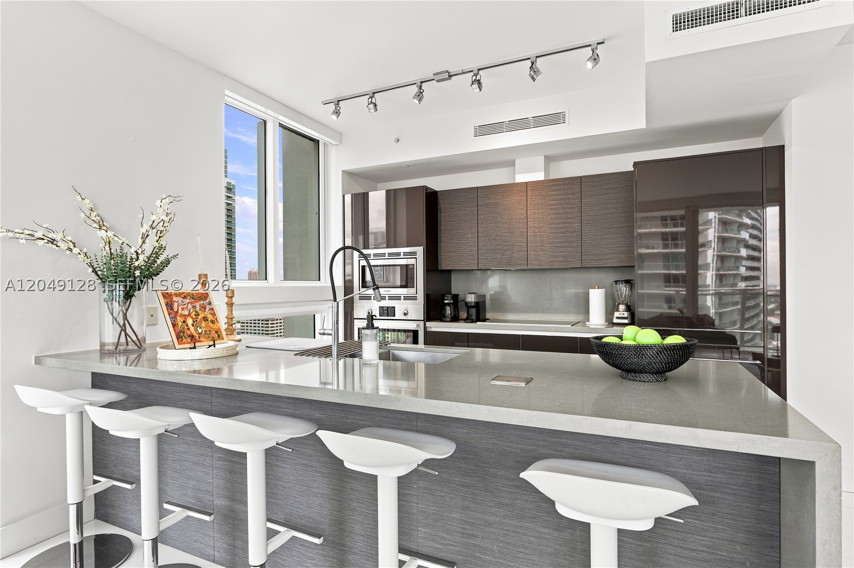 image The Bond on Brickell13