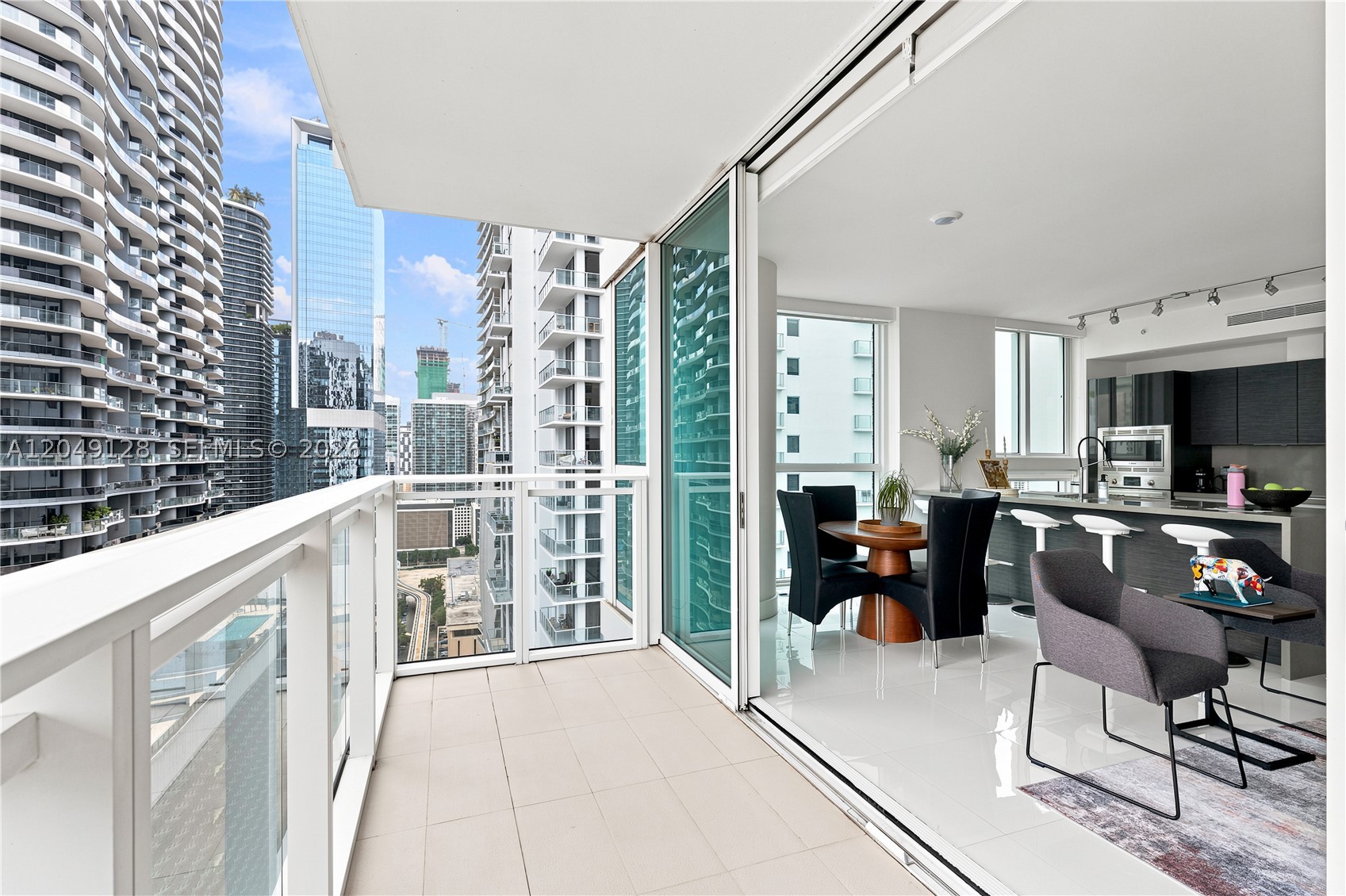 image The Bond on Brickell25