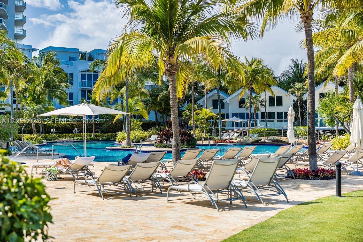 50 S Pointe Dr #510 Miami Beach, FL 33139