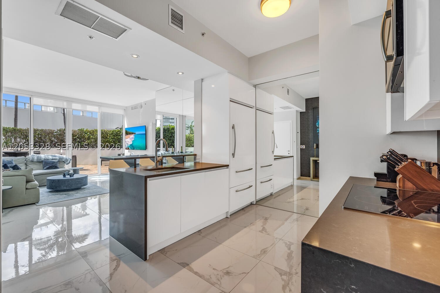 50 S Pointe Dr #510 Miami Beach, FL 33139