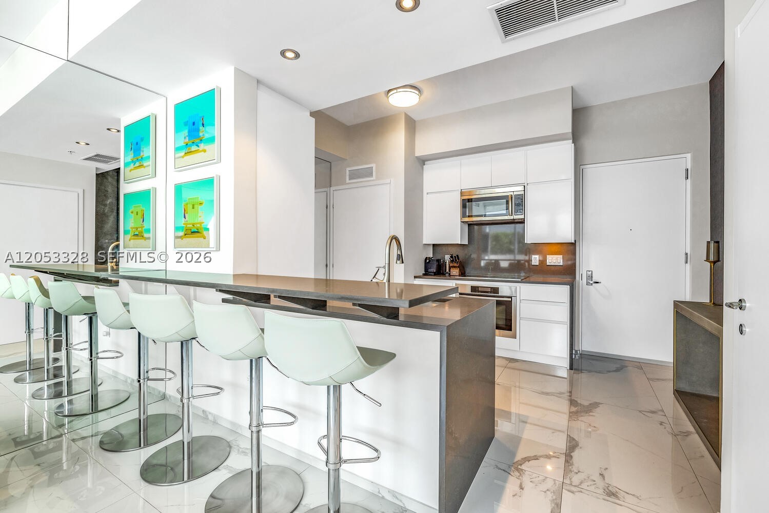 50 S Pointe Dr #510 Miami Beach, FL 33139