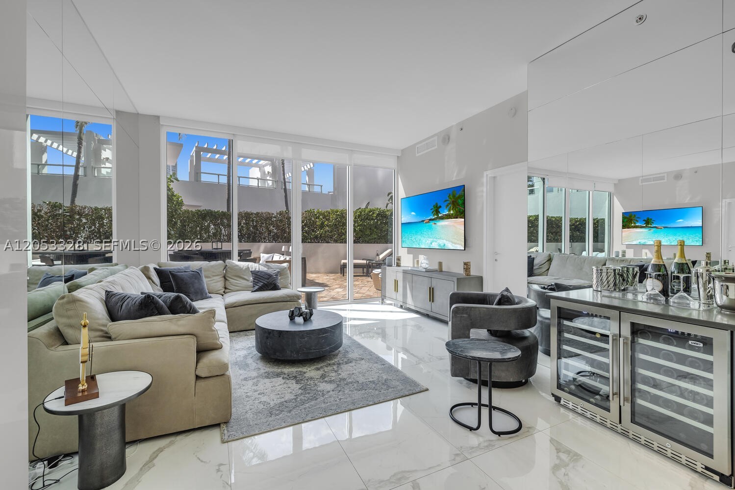 50 S Pointe Dr #510 Miami Beach, FL 33139