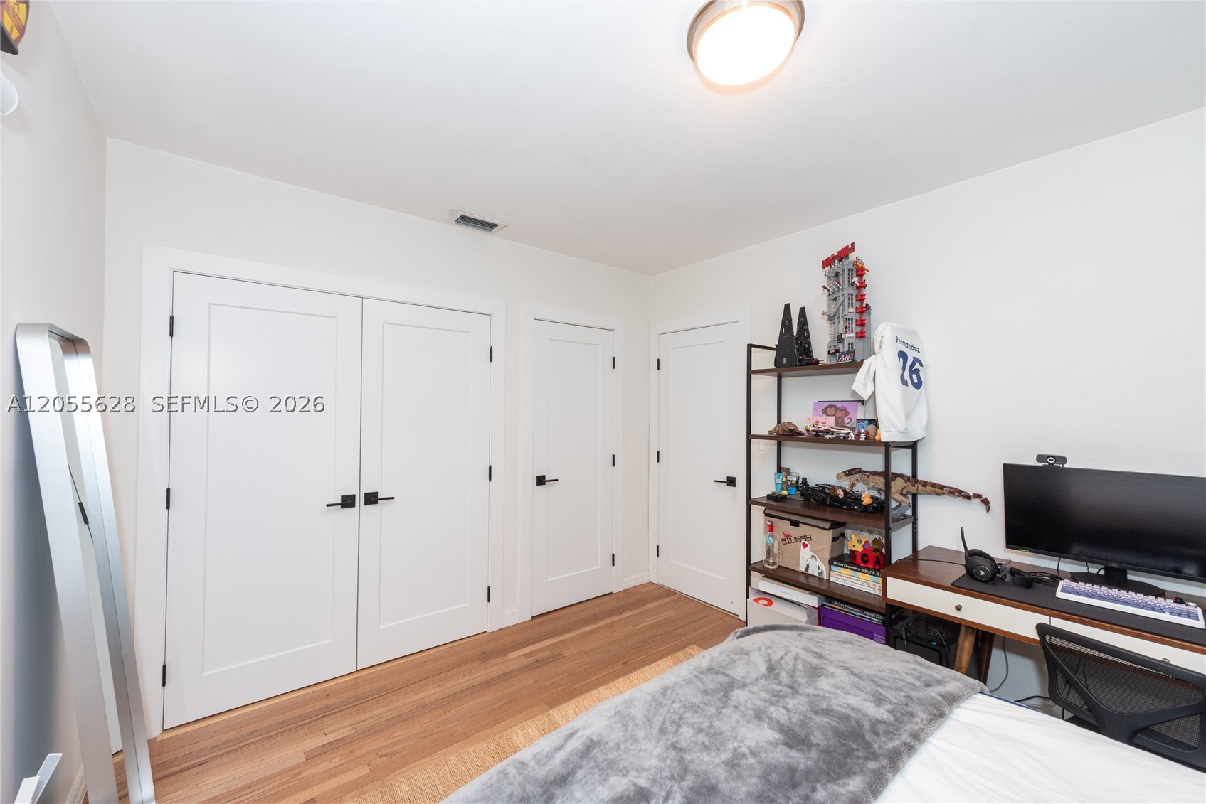4155 Pamona Ave Miami, FL 33133