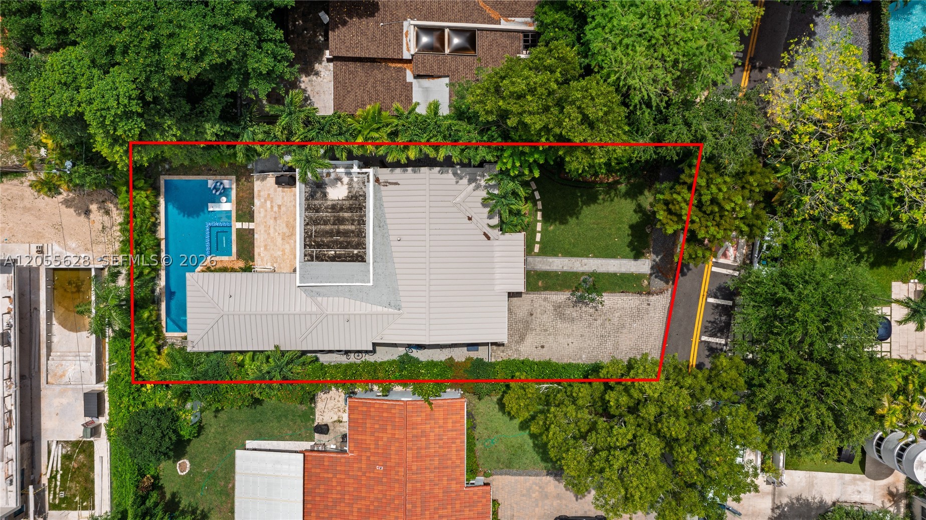 4155 Pamona Ave Miami, FL 33133
