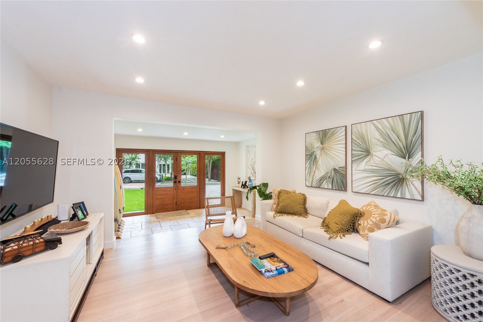 4155 Pamona Ave Miami, FL 33133