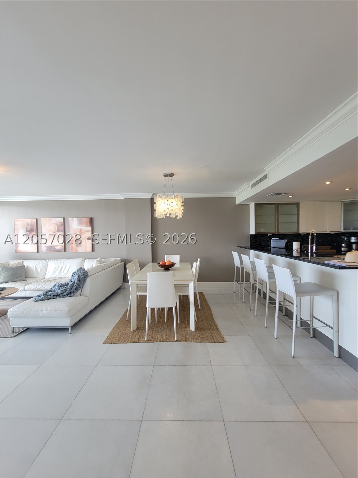 image Commodore Club South7