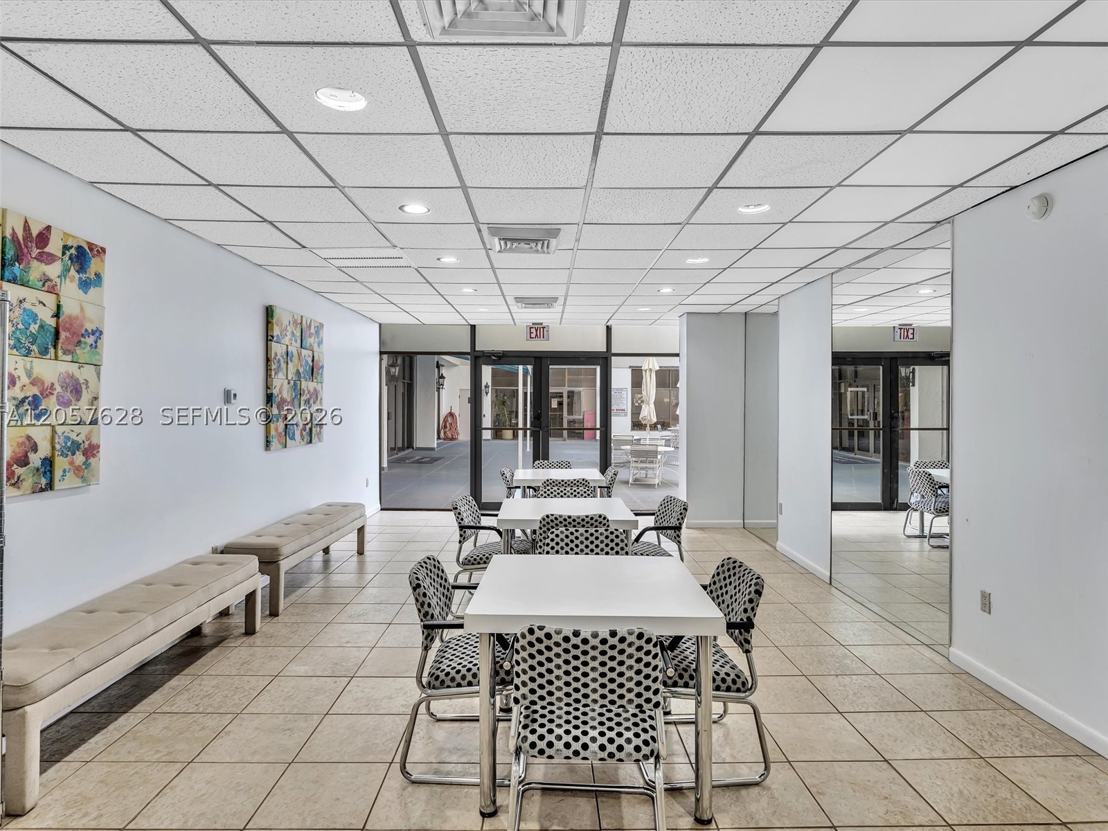 image Ten Thousand Plaza33