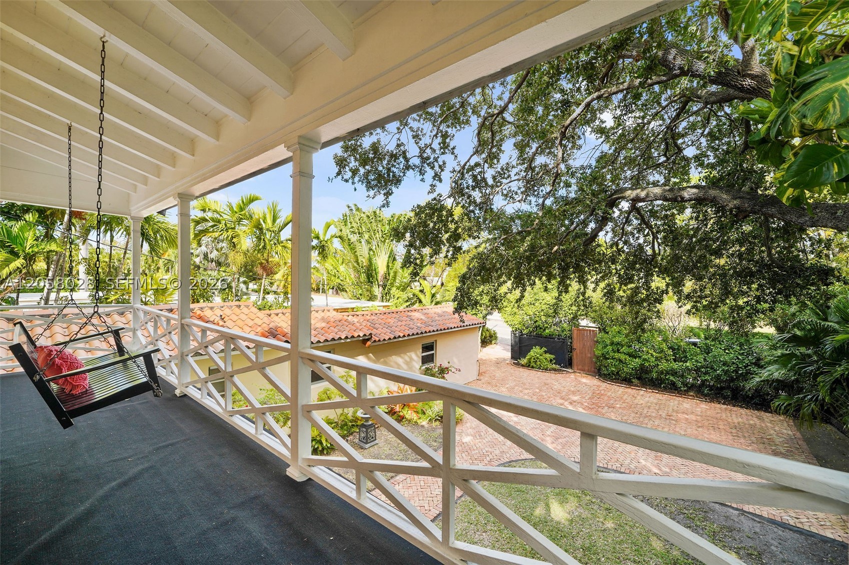 5842 Alton Rd Miami Beach, FL 33140