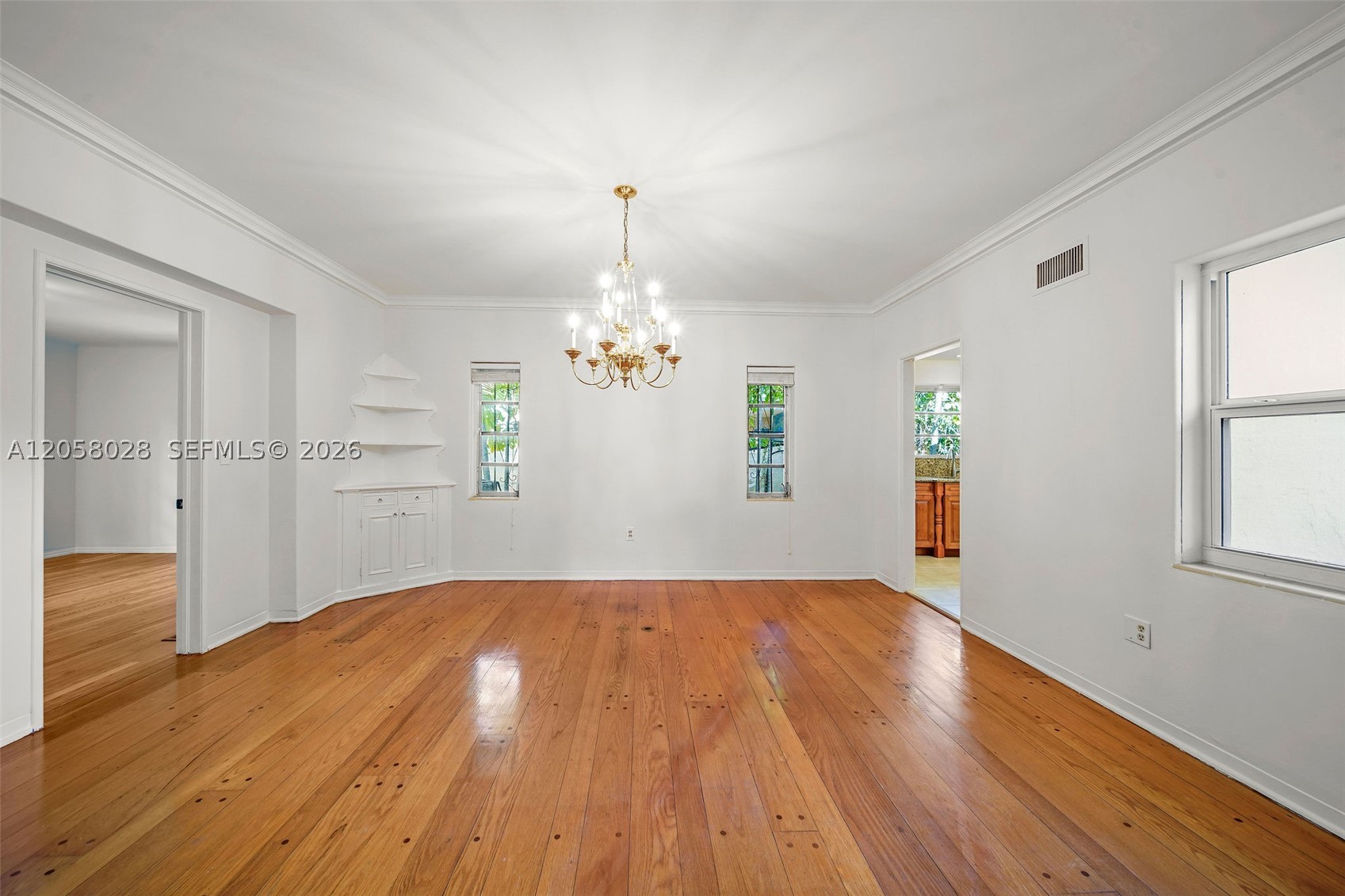 5842 Alton Rd Miami Beach, FL 33140