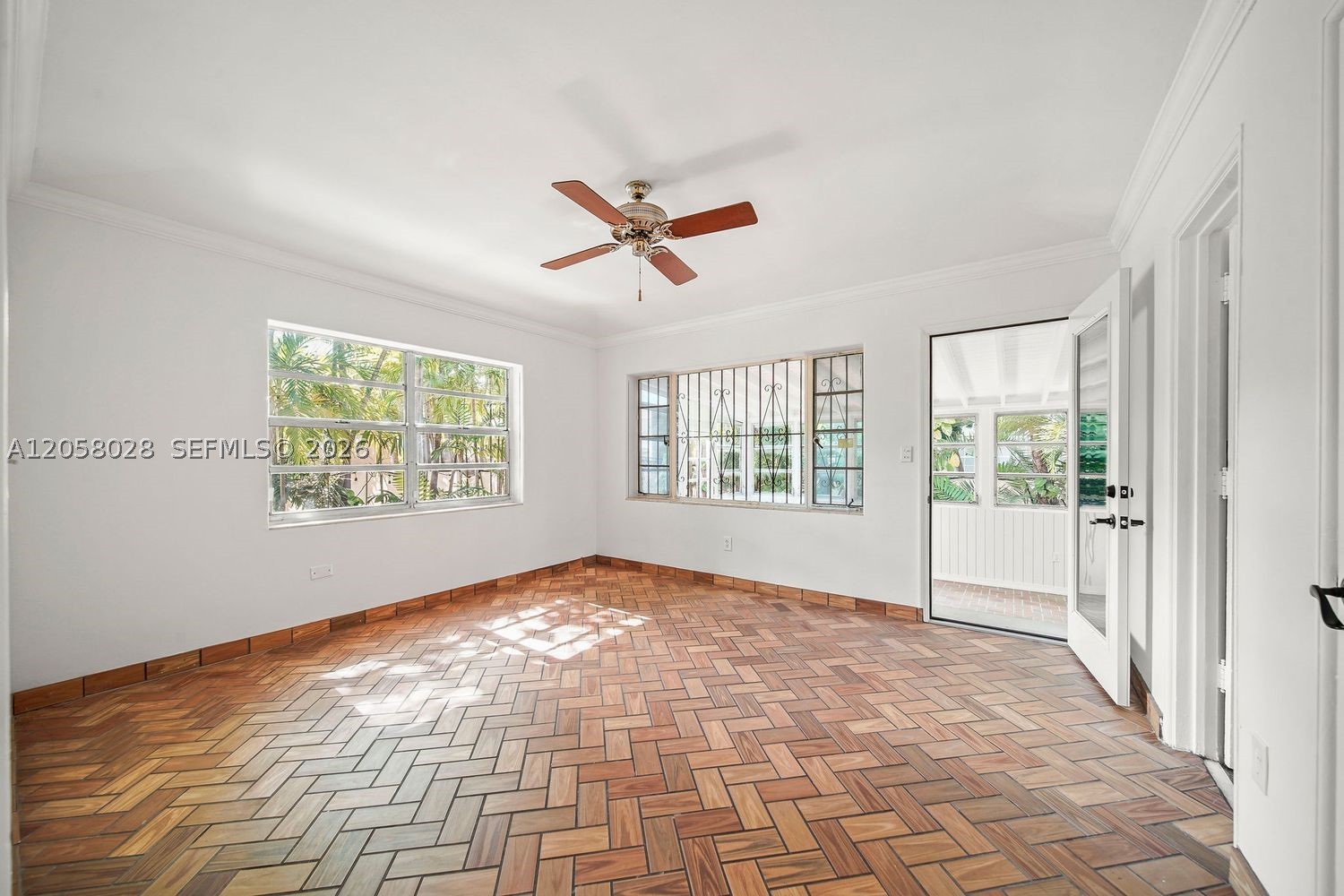 5842 Alton Rd Miami Beach, FL 33140