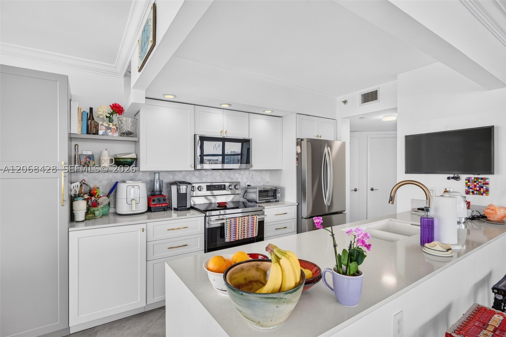 1000 Island Blvd #1204 Aventura, FL 33160