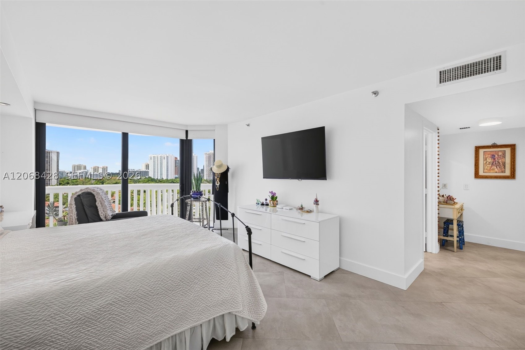 1000 Island Blvd #1204 Aventura, FL 33160
