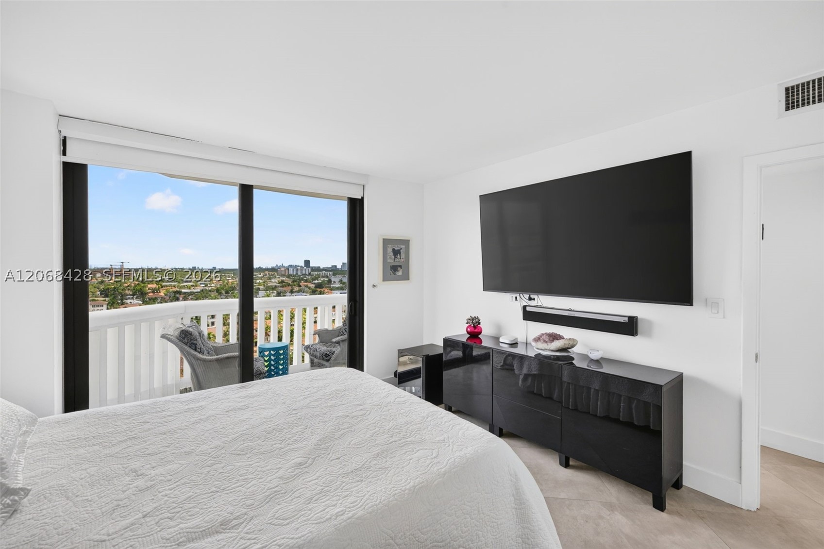 1000 Island Blvd #1204 Aventura, FL 33160