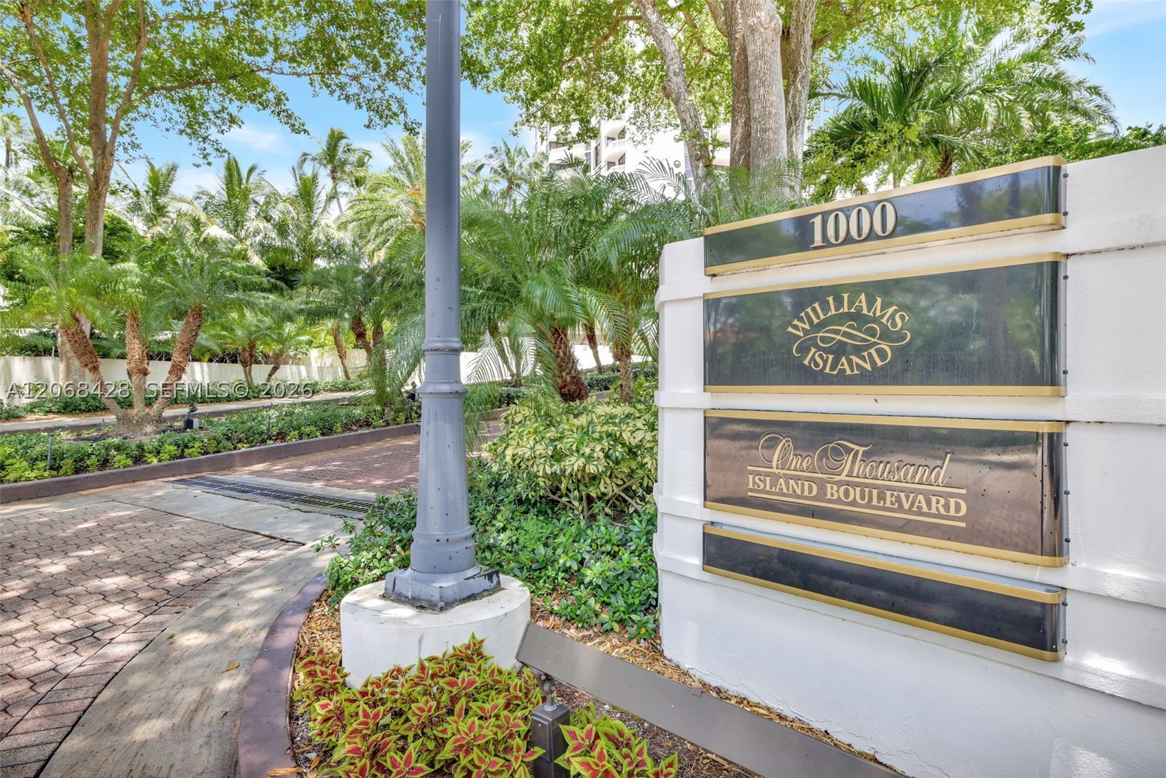 1000 Island Blvd #1204 Aventura, FL 33160