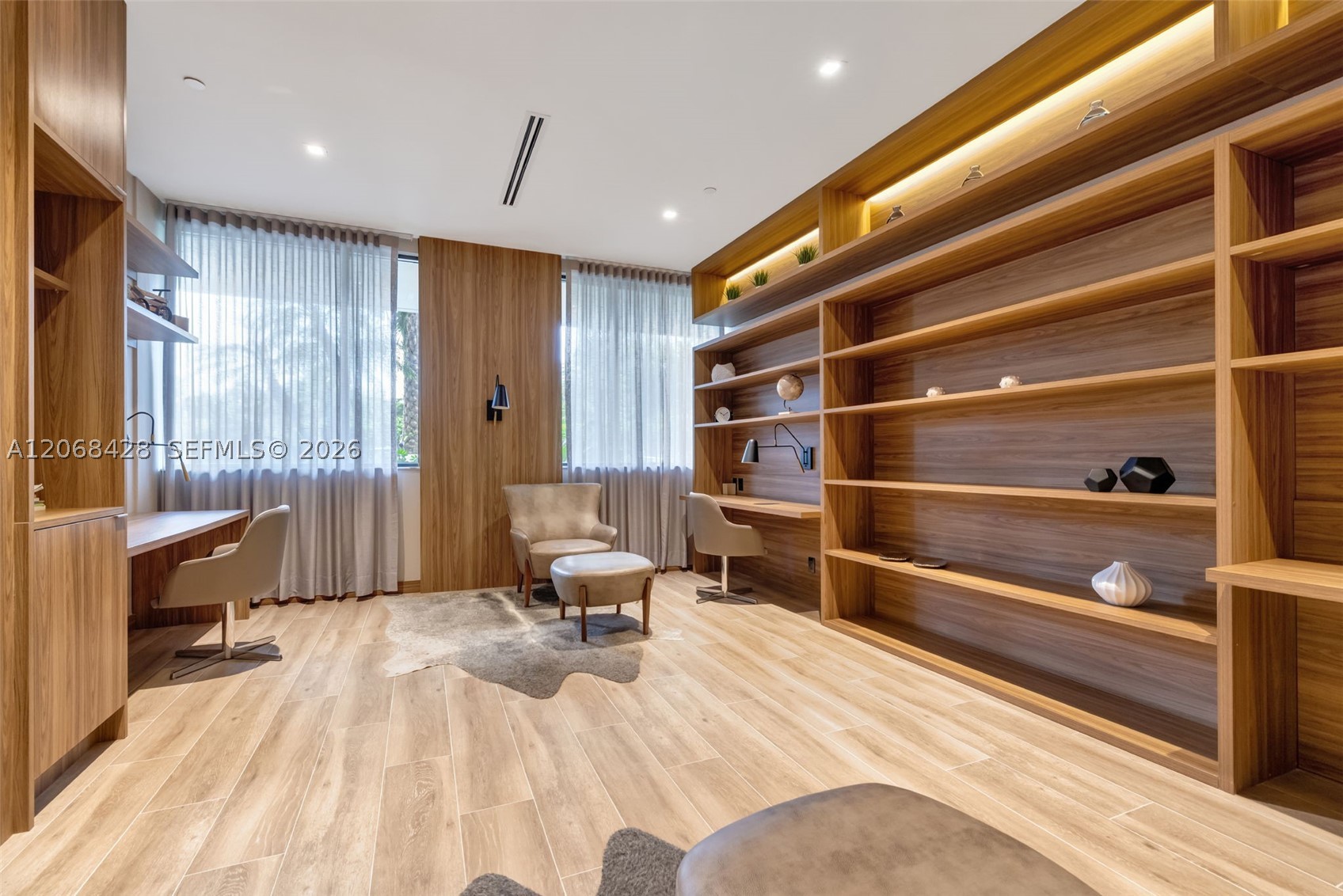 1000 Island Blvd #1204 Aventura, FL 33160