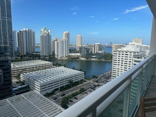 950 Brickell Bay Dr #2104