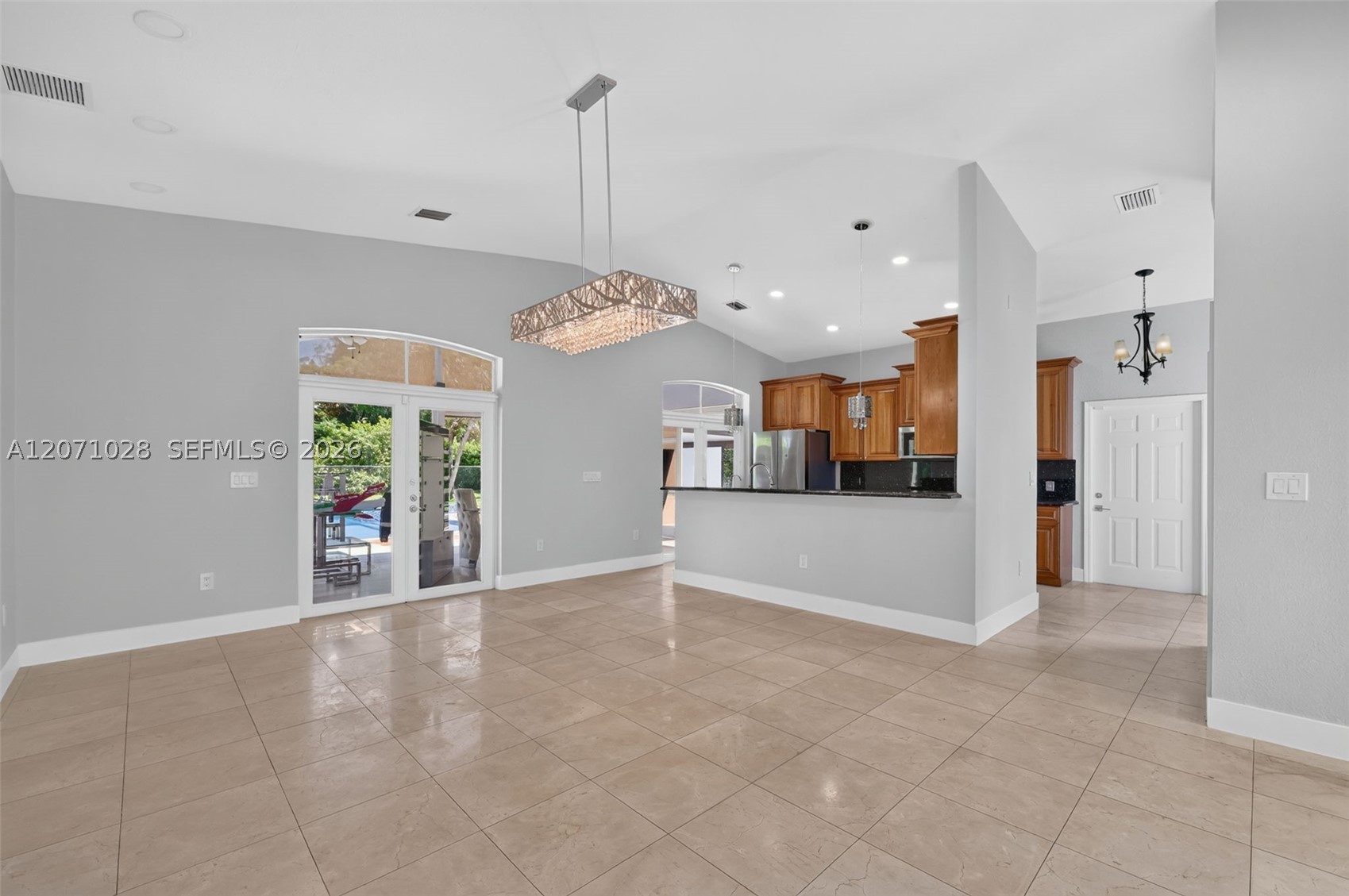 10890 SW 95th St Miami, FL 33176