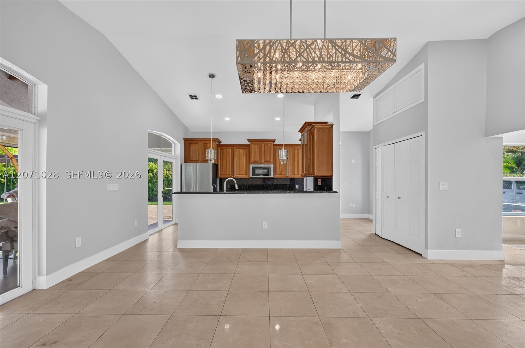 10890 SW 95th St Miami, FL 33176