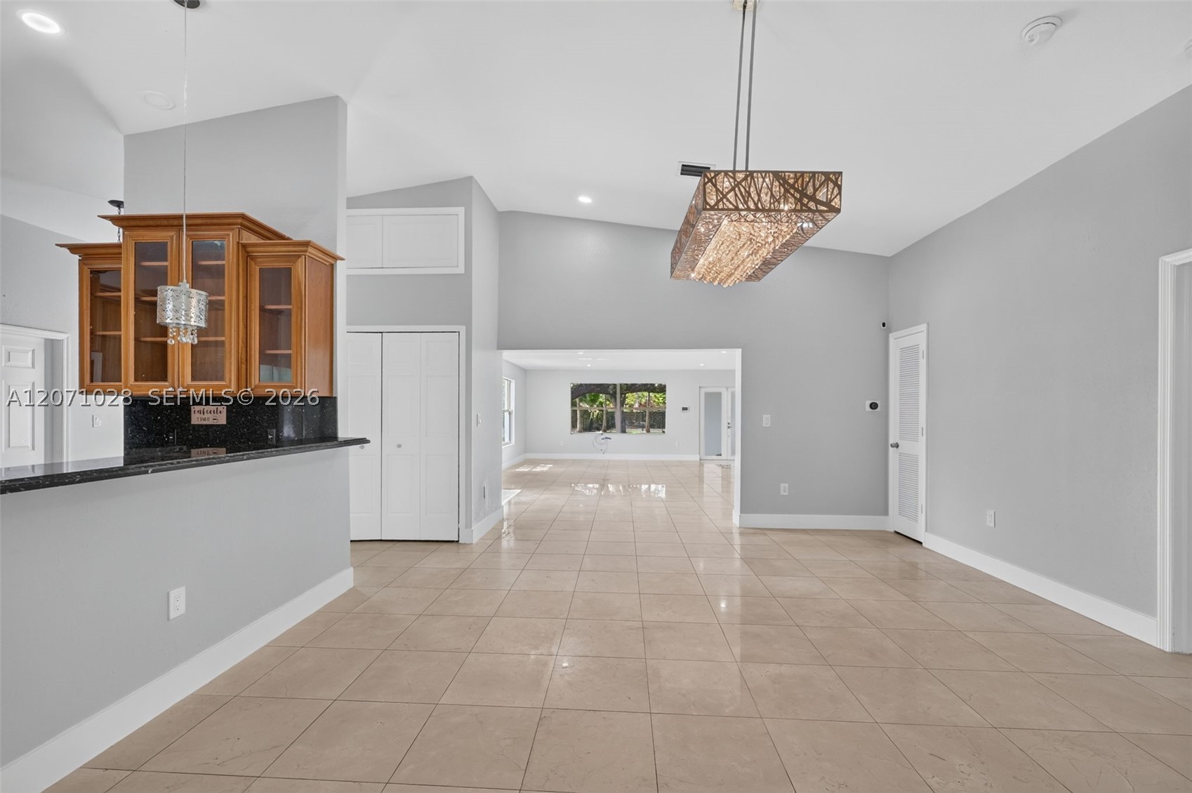 10890 SW 95th St Miami, FL 33176